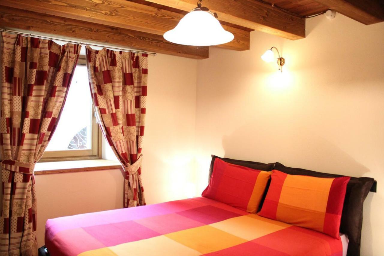 L'Atelier Du Temps - Les Greniers Appartements Aosta Exteriér fotografie
